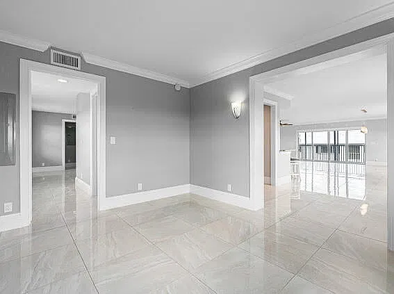 3 bed, 2156 sqft, $4,000 — Photo 2