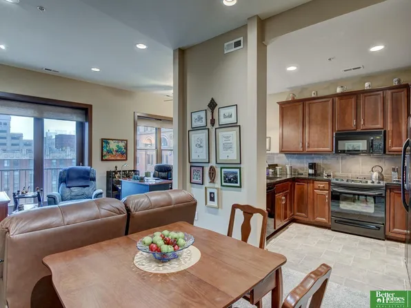 210 S 16th St, Omaha, NE 68102