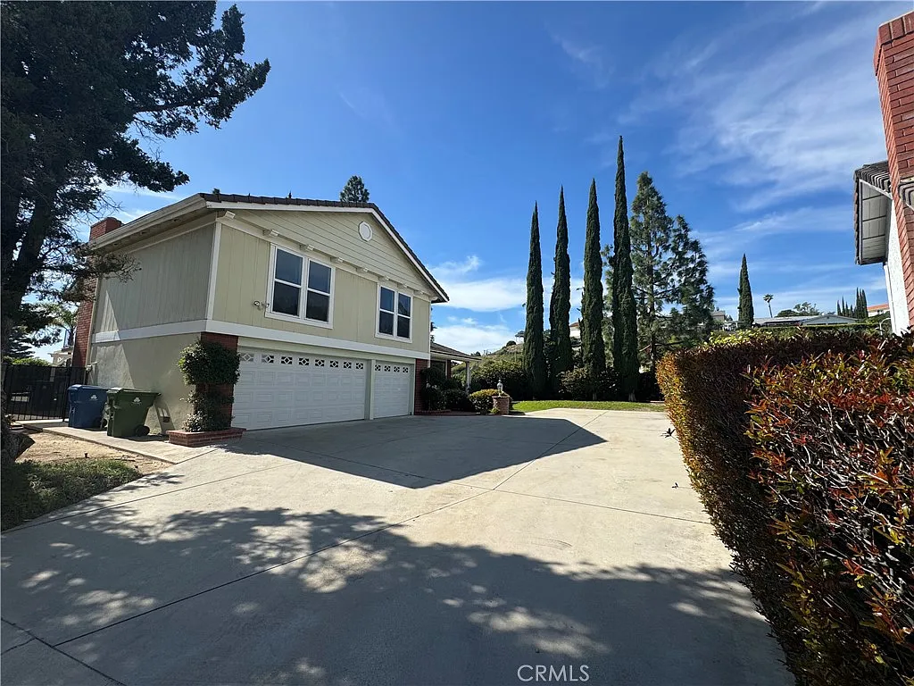 4 bed, 3596 sqft, $6,000 — Photo 1
