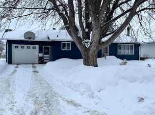 11 N Court St, Morris, MN 56267