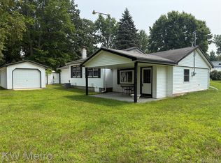 1834 Meadowview St, Gladwin, MI