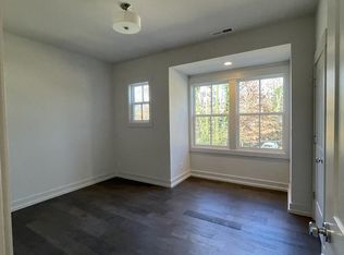 5216 Lynnville Ave, Charlotte, NC 28205