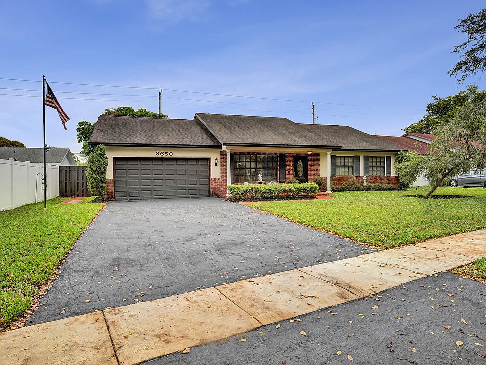 1st image of 8650 SW 51st Street