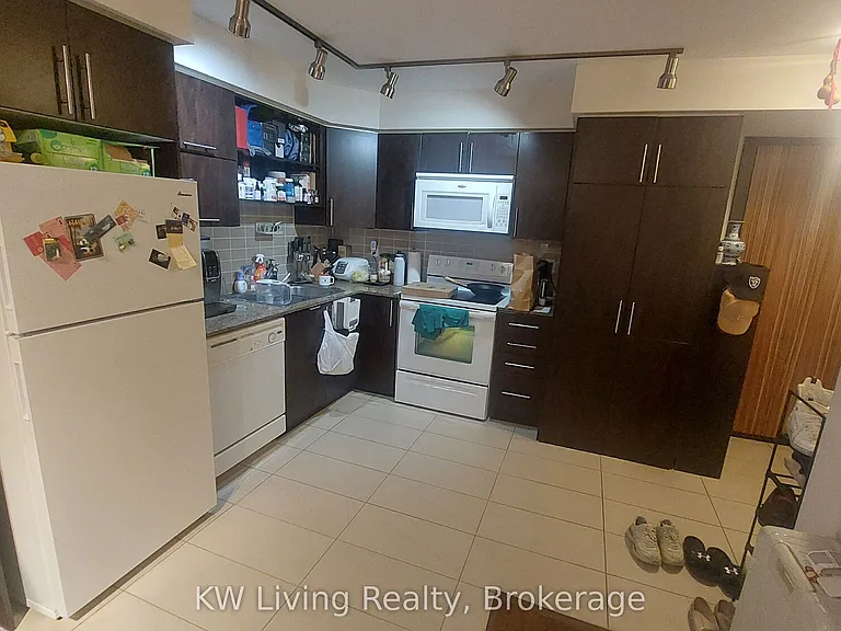 60 S Town Centre Blvd #309 — Photo 5