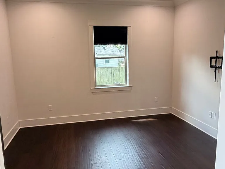 2708 Burns St — Photo 10