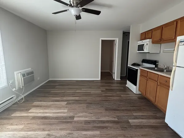 1039 N McAree Rd APT 103, Waukegan, IL 60085