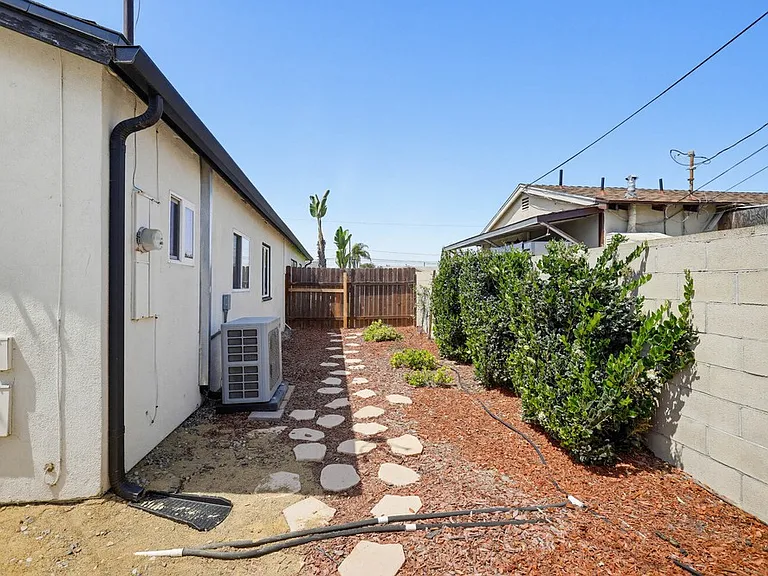 6102 Glacier Dr — Photo 28
