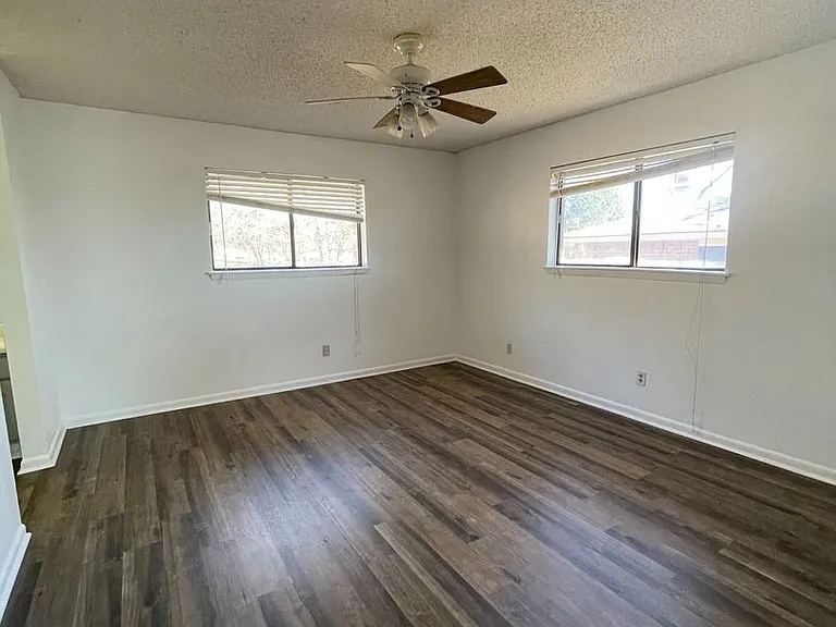 1206 Hilltop Rd — Photo 10