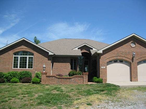 1st image of 202 Tanglewood Dr
