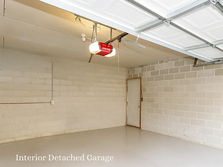 177 Uteg St #206C — Photo 9