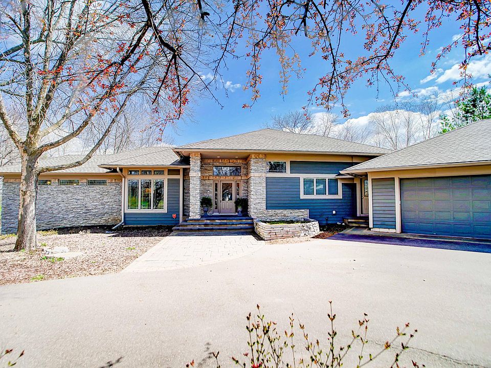 1st image of 4682 McDonald Drive Pl N