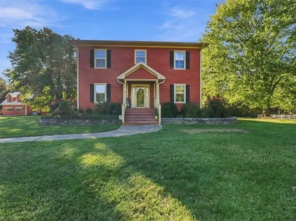 2259 Okeewemee Star Rd, Troy, NC 27371