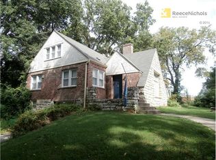 7504 NW Prairie View Rd, Kansas City, MO 64151