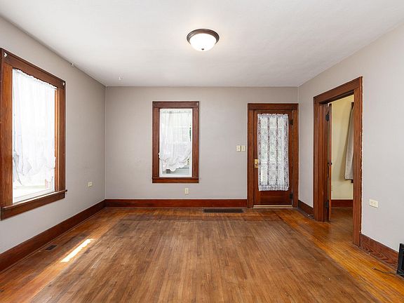 4th image of 3360 State Road 225 E