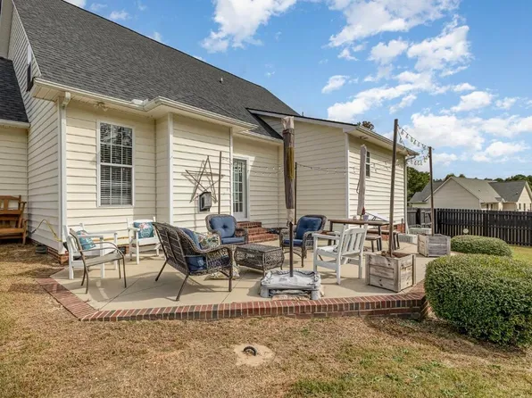 174 Barley Dr, Coats, NC 27521