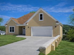 42 Cornell Dr, Minford, OH 45653