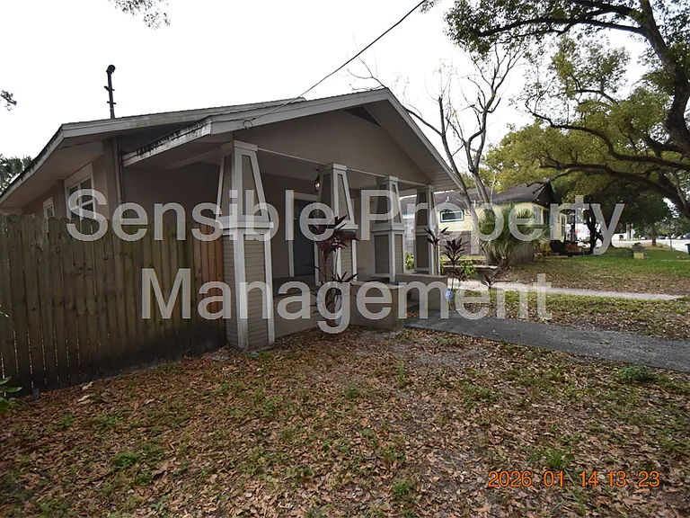 907 E Patterson St — Photo 31