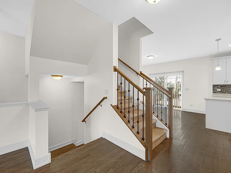 2616 Chelsey St — Photo 8