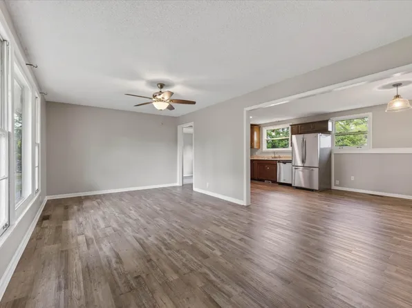 422 Burch Rd, Clarksville, TN 37042