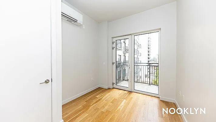 Rented by Nooklyn NYC LLC | media 76