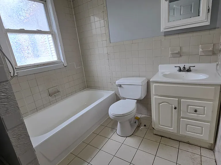 151 Clark Pl #2A — Photo 3
