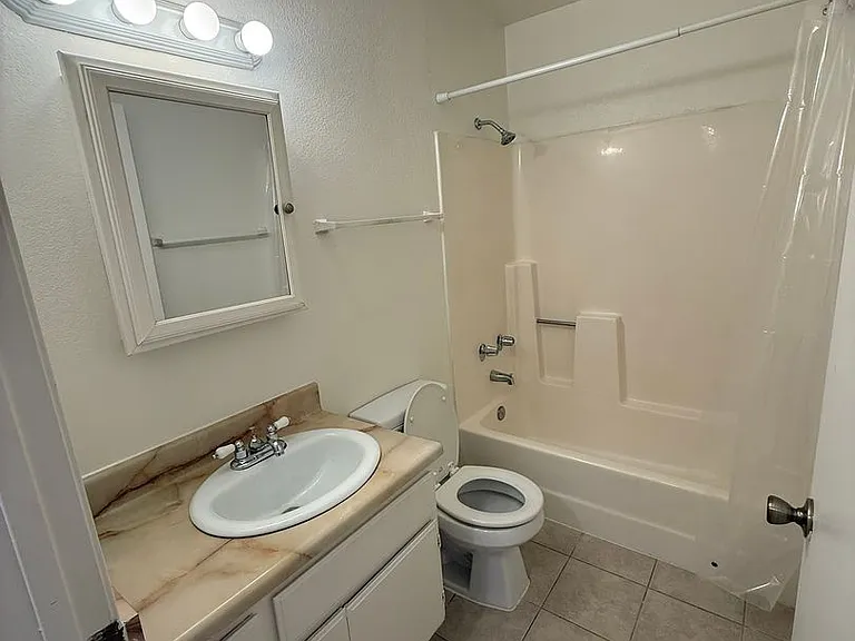 Park Edgecliffe Apartment Community — Photo 3