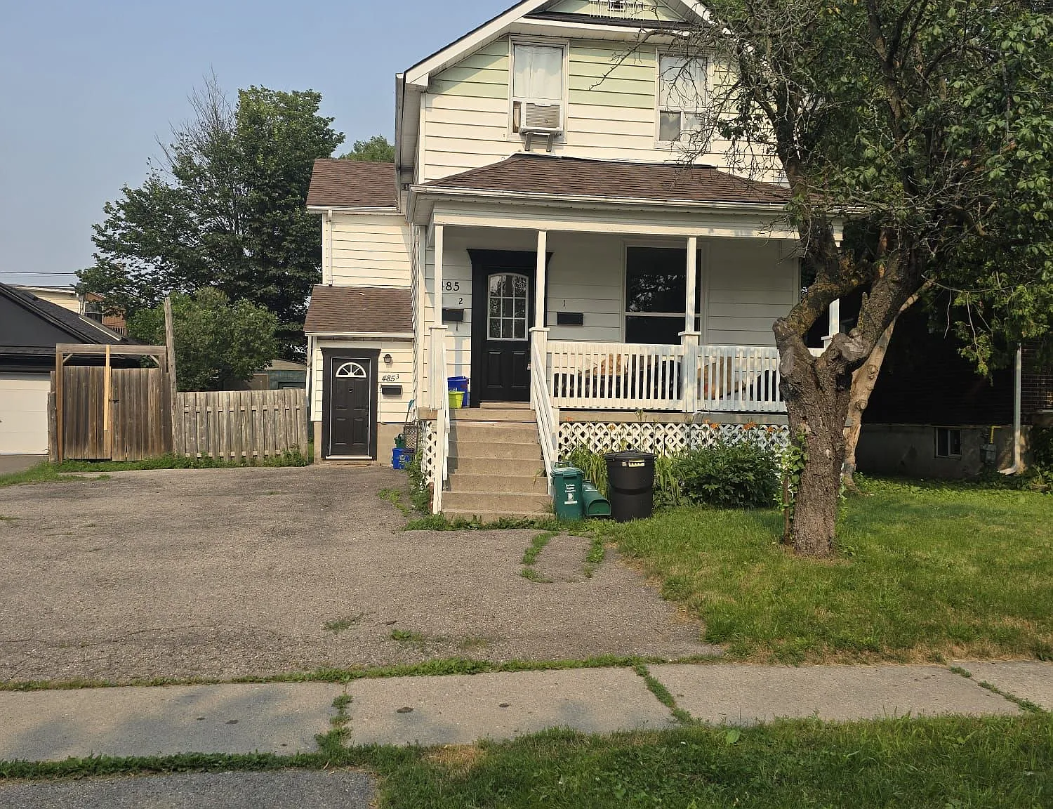 2 bed, $2,050 — Photo 2