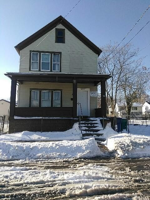 1st image of 498 Monroe St