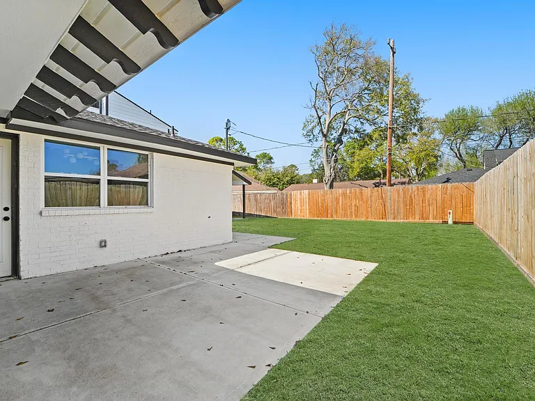 10722 Lynbrook Dr — Photo 30