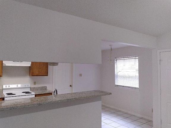 4th image of 510 Cutty Trl APT B