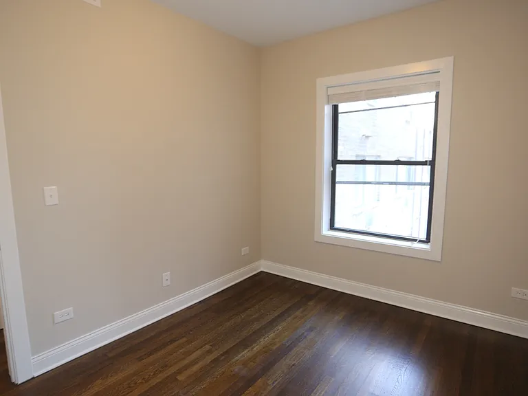 527 W Barry Ave #2N — Photo 14