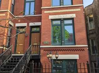 915 W Webster Ave #3, Chicago, IL 60614