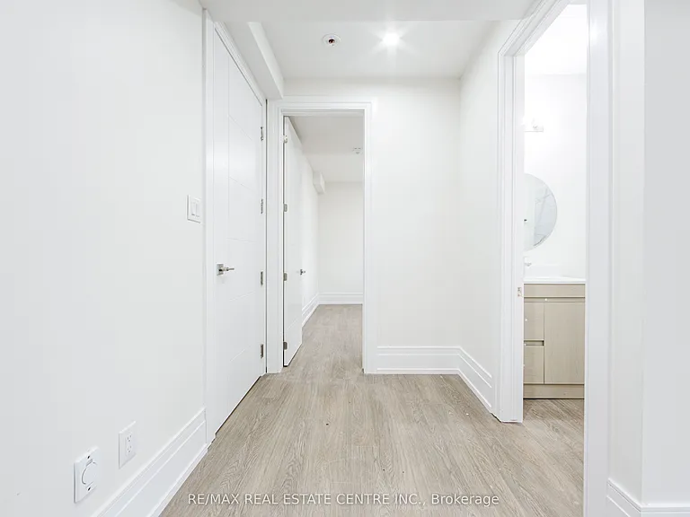 143 Balsam Dr — Photo 19