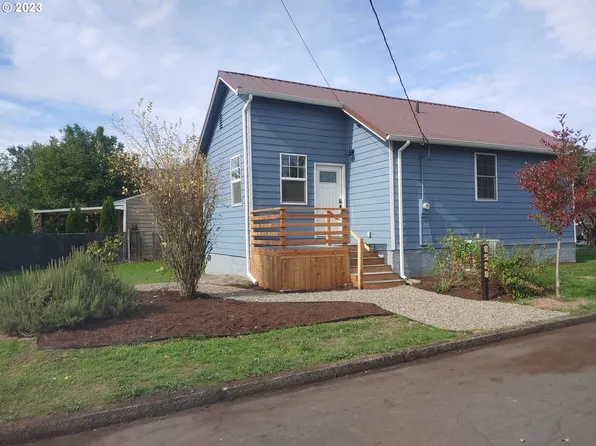 8528 SE Raymond Ct, Portland, OR 97266