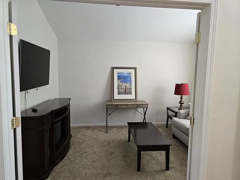 1652 Redstone Ct — Photo 9