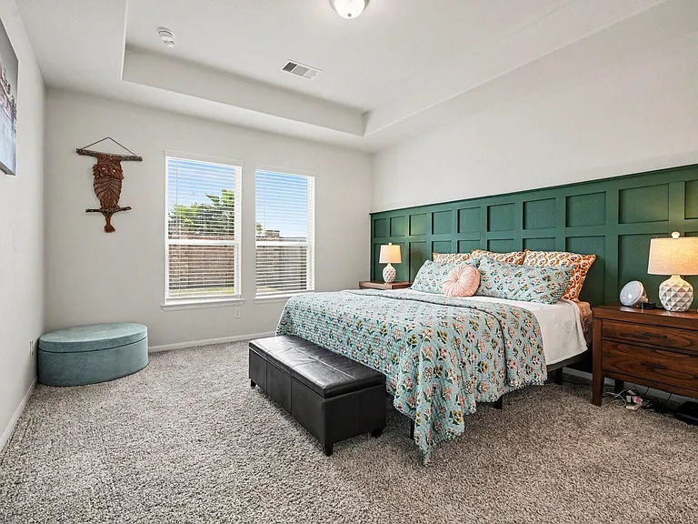 2214 Lierna Dr — Photo 13