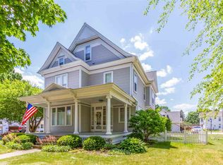921 Main St, Cedar Falls, IA 50613