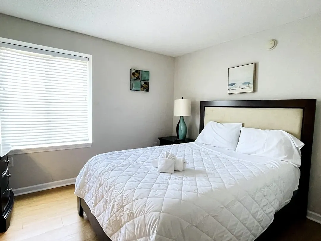 4 bed, 2050 sqft, $3,500 — Photo 4