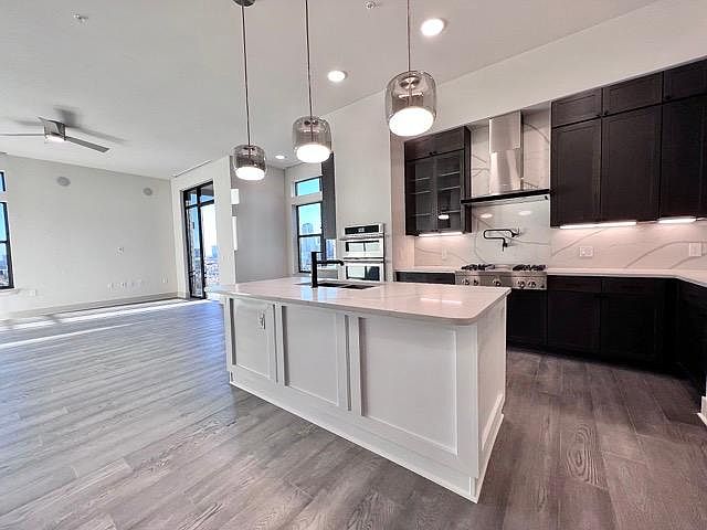 1st image of 3331 Oak Grove Ave #1309