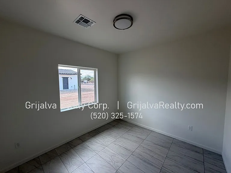 4501 S 7th Ave — Photo 22