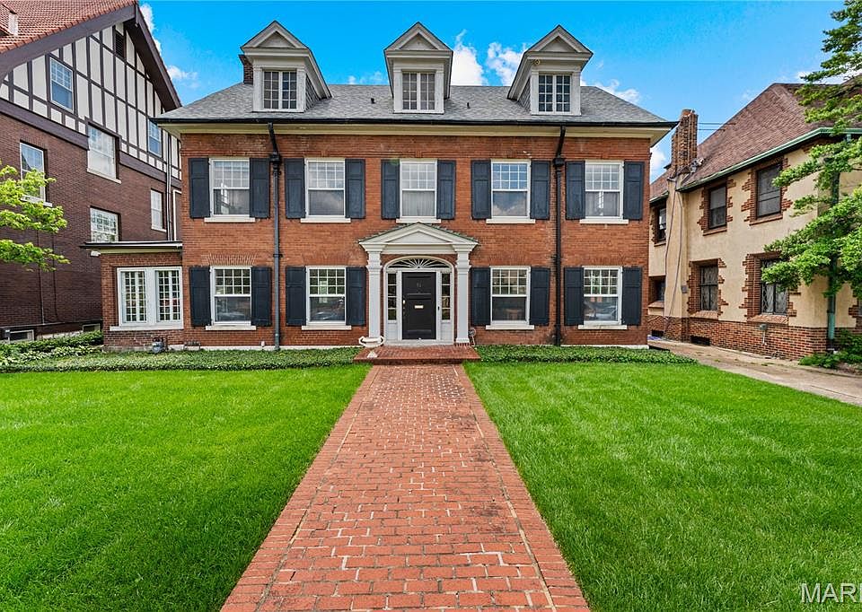 1st image of 30 Kingsbury Pl