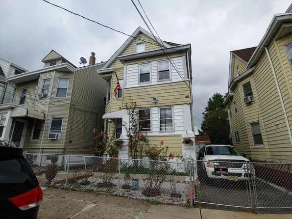 82-84 E 20th St, Paterson, NJ 07513