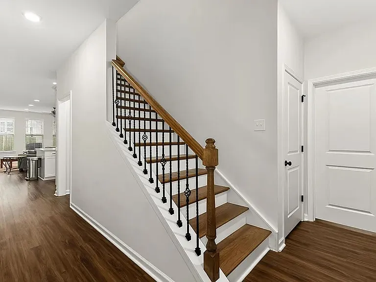 306 Starling Ave — Photo 6