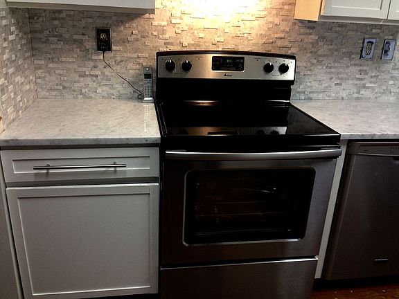 Marble countertop/backsplash