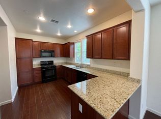 145 Barnhill Dr, Folsom, CA 95630