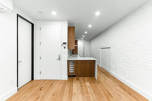 Rented by M1 Ventures LLC | media 3