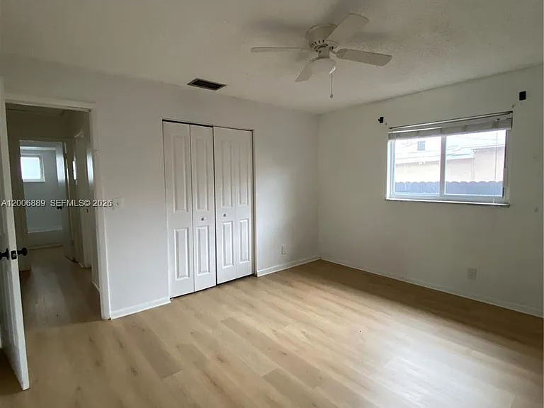 6132 SW 39th St #R — Photo 17