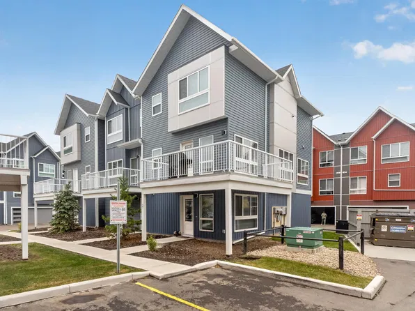 979 Crystallina Nera Way NW #37, Edmonton, AB T5Z 0S3