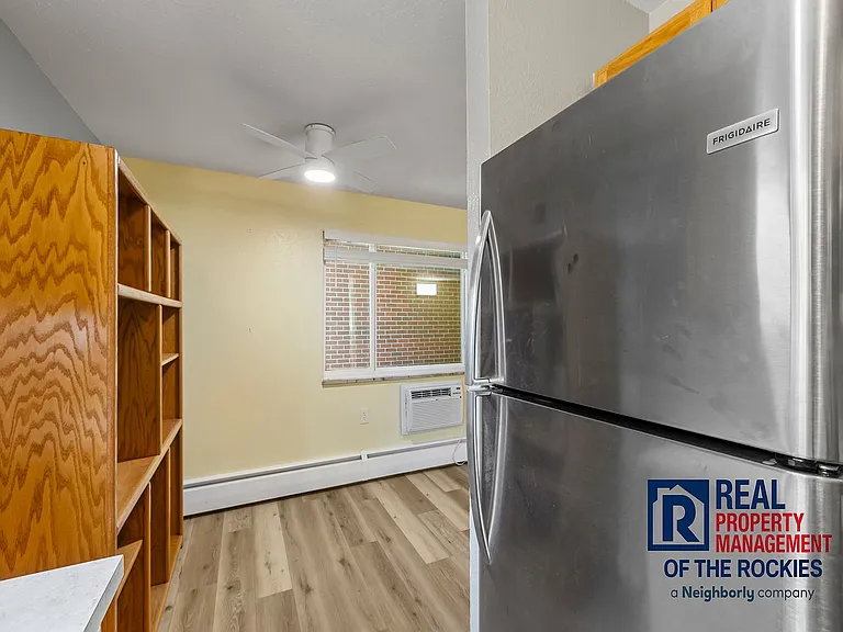 301 Peterson St #204 — Photo 9