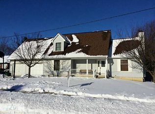 204 W Sickles St, Saint Johns, MI
